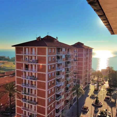 Helena Seaview & Beach-Apartment Montgat Esterno foto