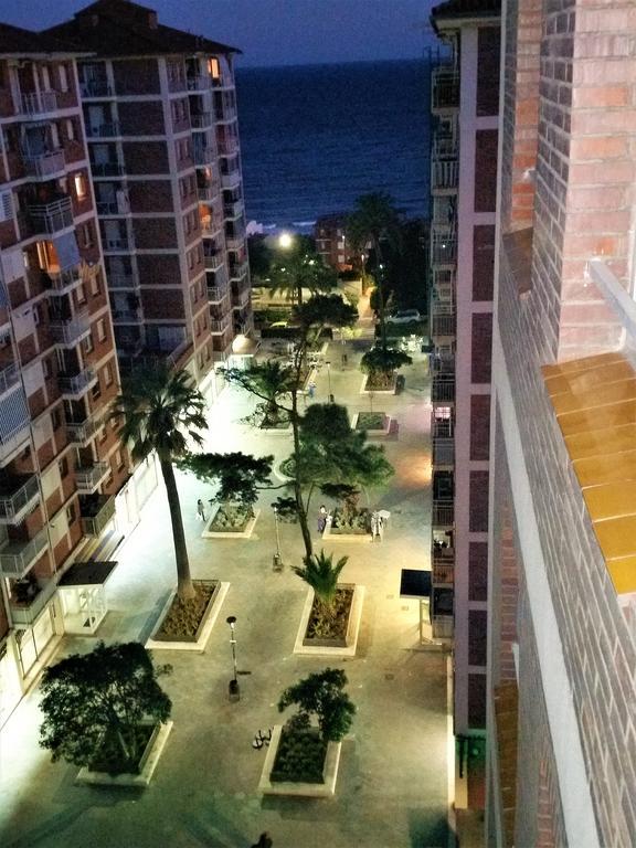 Helena Seaview & Beach-Apartment Montgat Esterno foto