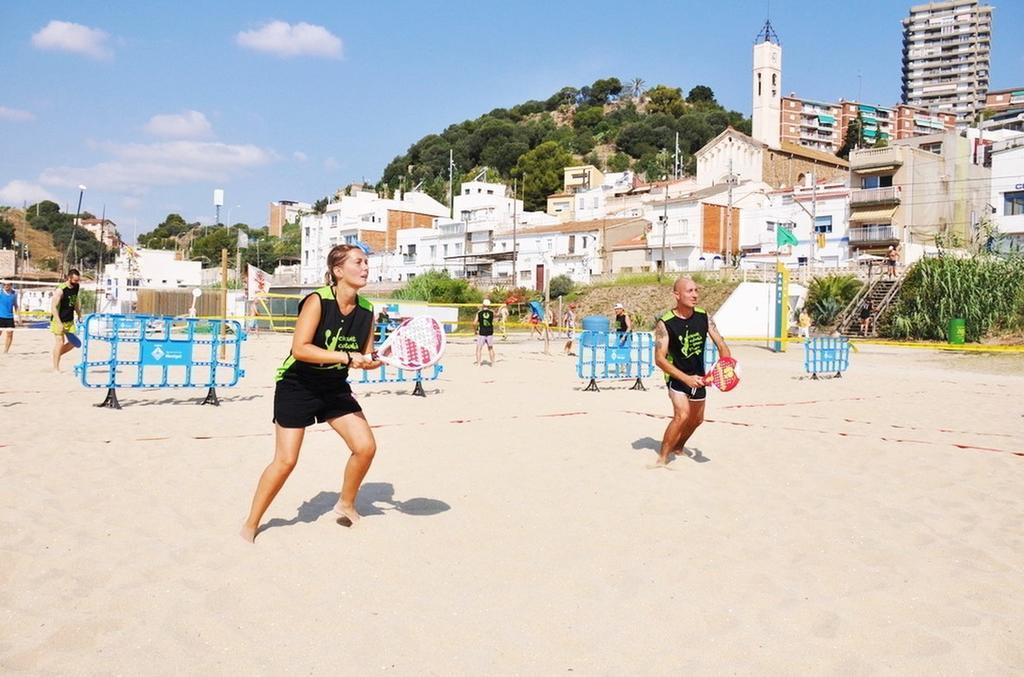 Helena Seaview & Beach-Apartment Montgat Esterno foto