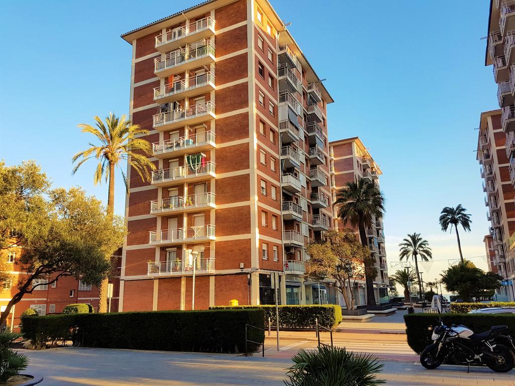 Helena Seaview & Beach-Apartment Montgat Esterno foto