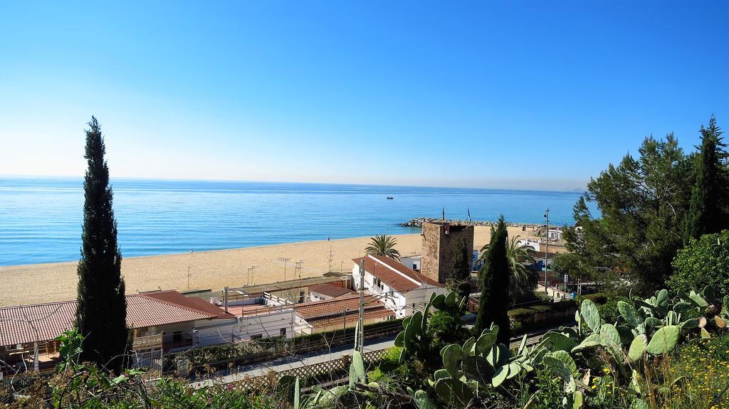 Helena Seaview & Beach-Apartment Montgat Esterno foto