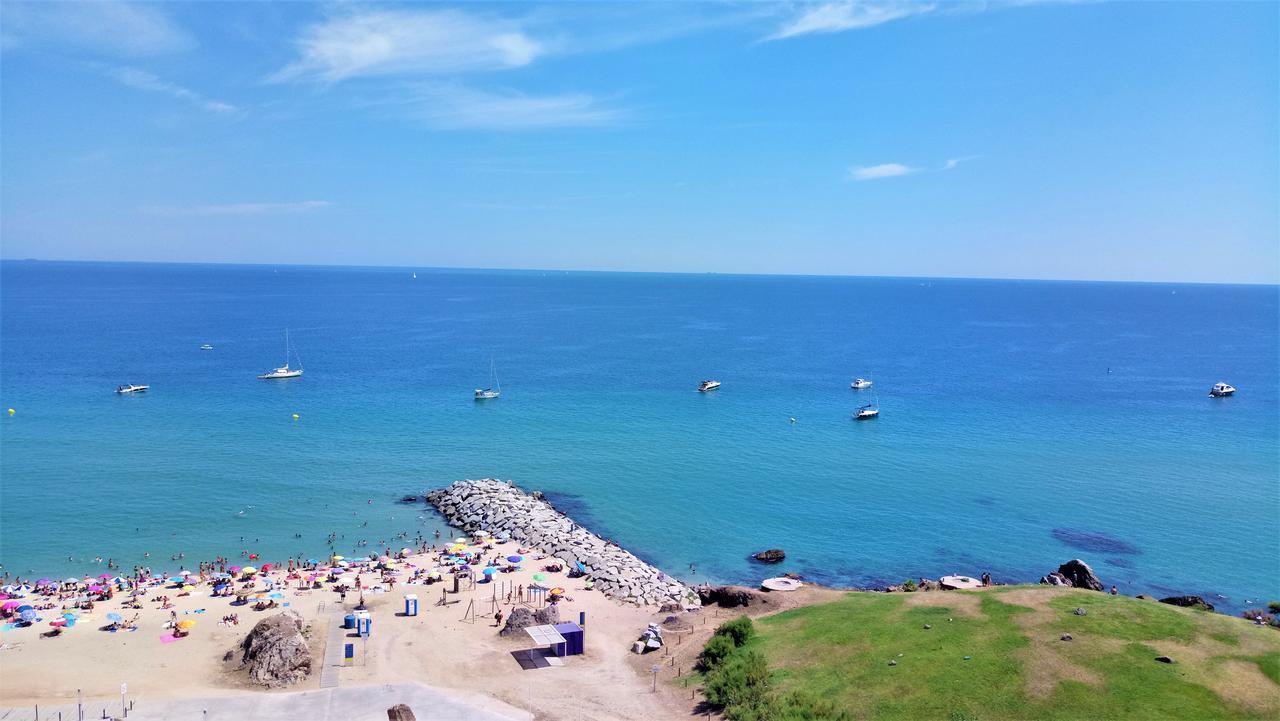 Helena Seaview & Beach-Apartment Montgat Esterno foto