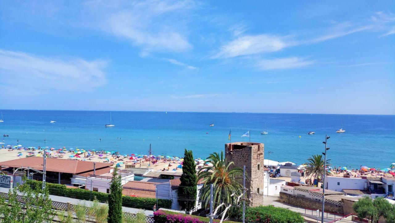 Helena Seaview & Beach-Apartment Montgat Esterno foto