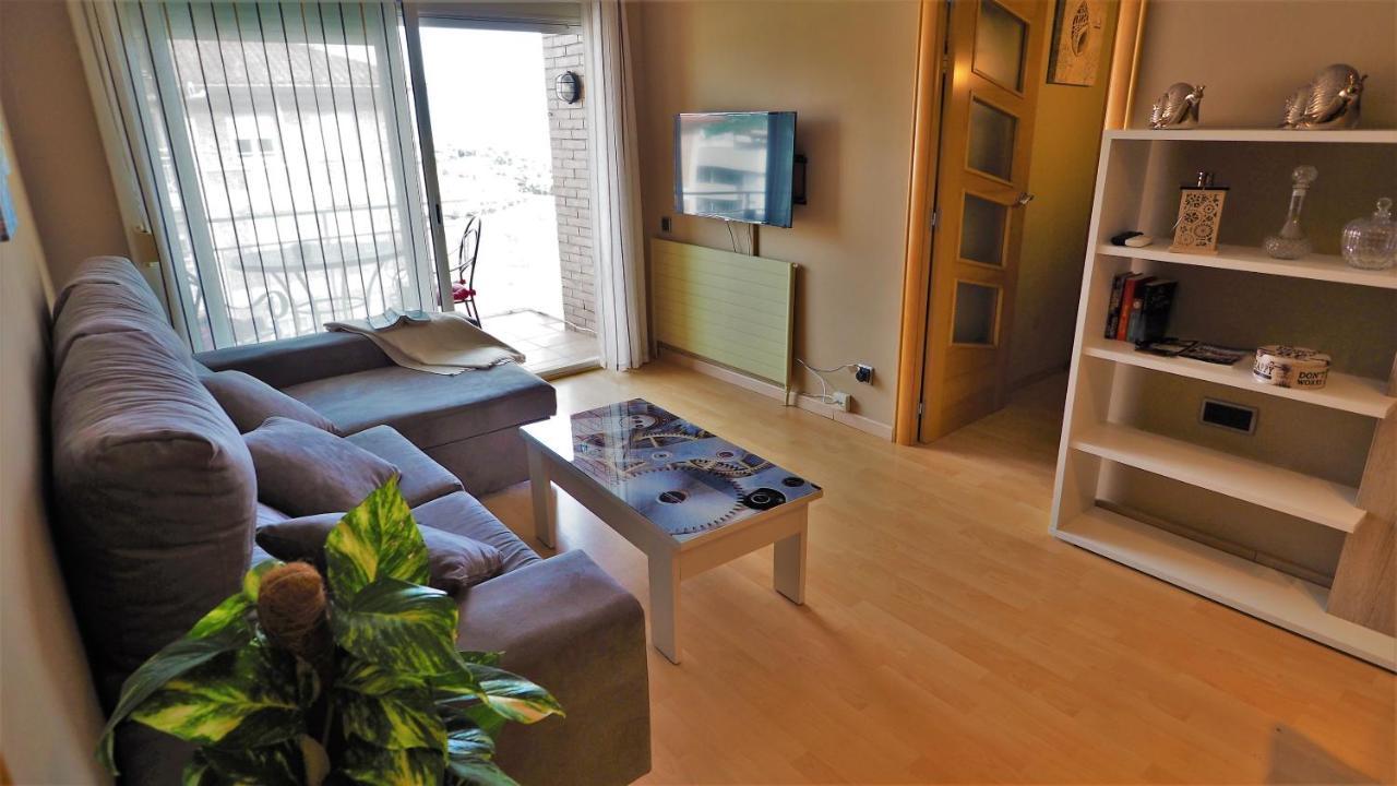 Helena Seaview & Beach-Apartment Montgat Esterno foto